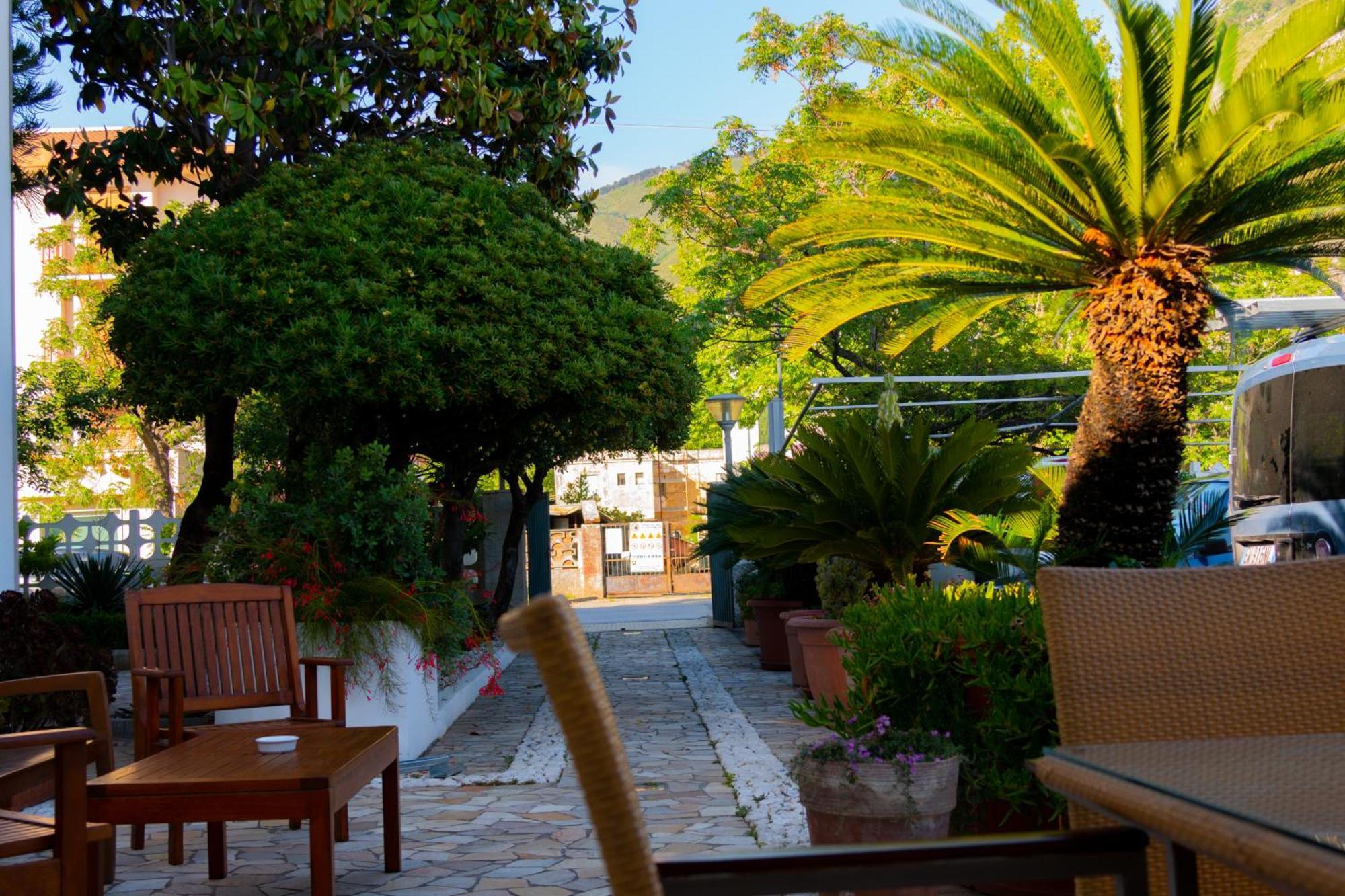 Hotel Garden Praia a Mare Buitenkant foto